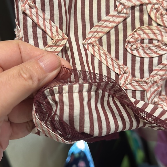 LOFT Skirt A-Line Midi Pinstripe Mesh Hem Floral Applique Cotton Lined Maroon 0 - Picture 2 of 7